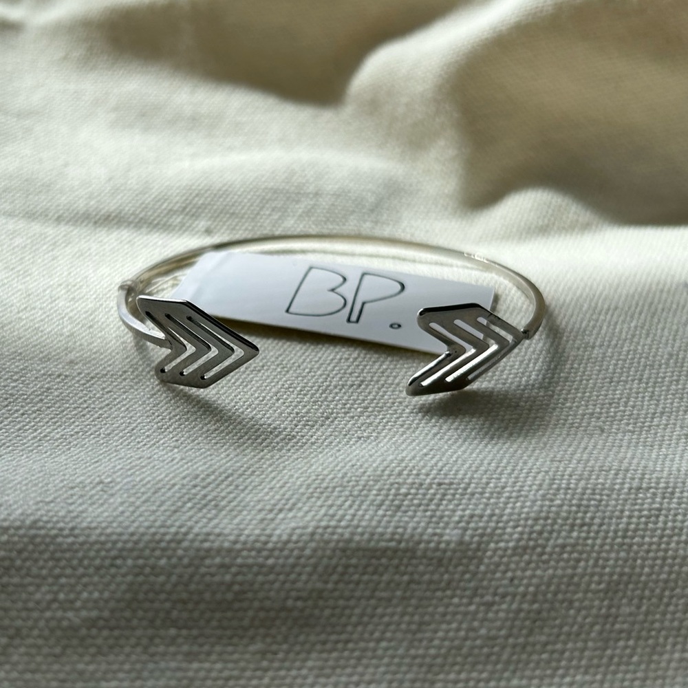 Brand new arrow open cuff bracelet BNWT BP (Nordstrom)